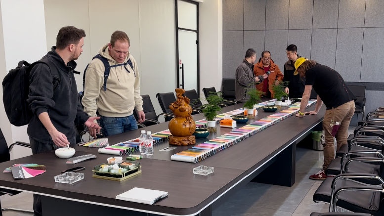 俄羅斯客戶到訪吉諾盛成涂料，深化油漆產(chǎn)品合作，共拓國際市場